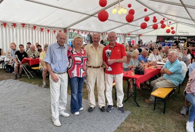 Der HC Einheit hat 100 Jahre Handball gefeiert - Hier gibt es einige Impressionen von der Festveranstaltung. BLICK.de bringt am Freitag noch einen weiteren Bericht zur großen Einheit-Fete. Foto: Karsten Repert / Sabrina Lukas