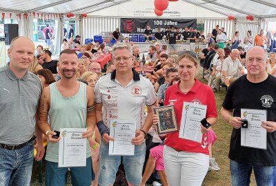 Der HC Einheit hat 100 Jahre Handball gefeiert - Hier gibt es einige Impressionen von der Festveranstaltung. BLICK.de bringt am Freitag noch einen weiteren Bericht zur großen Einheit-Fete. Foto: Karsten Repert / Sabrina Lukas