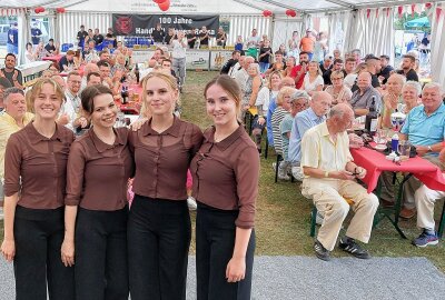 Der HC Einheit hat 100 Jahre Handball gefeiert - Hier gibt es einige Impressionen von der Festveranstaltung. BLICK.de bringt am Freitag noch einen weiteren Bericht zur großen Einheit-Fete. Foto: Karsten Repert / Sabrina Lukas