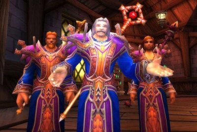 Der "WoW"-Effekt hält schon 20 Jahre an! "World of Warcraft" feiert sein Jubiläum - Einen individuellen Avatar erstellen, eine offene Welt in Third- oder First-Person-Perspektive erkunden, Quests und Raids meistern, mit echten Menschen und NPCs interagieren - vieles, was heute bei MMORPGs selbstverständlich erscheint, brachte die Gamer 2004 noch zum Staunen. "World of Warcraft" gilt daher als Genre Meilenstein.