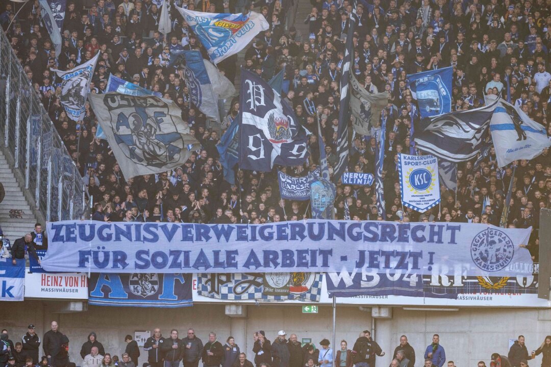 Der zähe Kampf ums Recht: "Das werden wir nicht akzeptieren" - Die Fanszene des Karlsruher SC äußert ihre Meinung zum Zeugnisverweigerungsrecht.