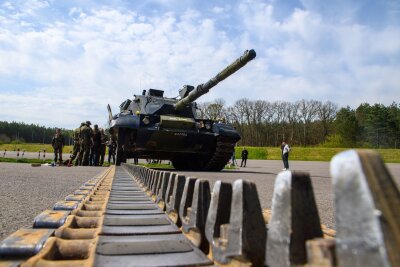 Deutsche Rüstungsexporte für mehr als zehn Milliarden Euro - Ein Großteil der deutschen Rüstungsexporte geht in die Ukraine. (Archivbild)