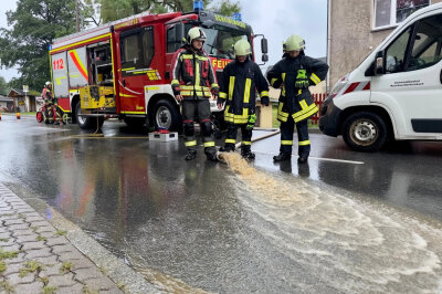 Deutscher Wetterdienst warnt vor Gewitter und Starkregen - Der Deutsche Wetterdienst hat für den Sonntagabend und die Nacht zum Montag in Teilen Sachsens vor starkem Gewitter gewarnt. Symbolbild: Foto: Daniel Unger