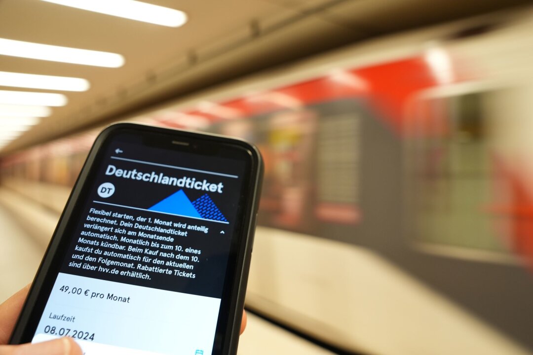 Deutschlandticket muss sich ohne Log-in kündigen lassen - Wer das Deutschlandticket online kündigen möchte, muss dies auch ohne vorheriges Log-in auf der Seite des Anbieters erledigen können.