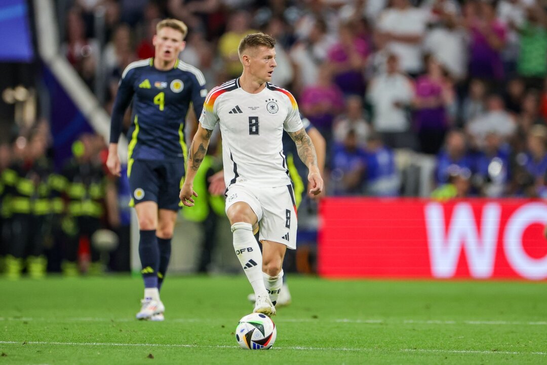 Die deutsche Fußball-Nationalmannschaft in der Einzelkritik - Im Mittelfeld dirigierte Toni Kroos das Spiel.