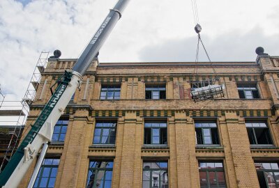 Die Fabrik: Modernes Arbeitsareal hinter historischen Mauern in Chemnitz entsteht - Moderne Arbeitswelt trifft Historie: Die neue Coworking-Fabrik an der Zwickauer Straße 145. Foto: Rico Hinkel