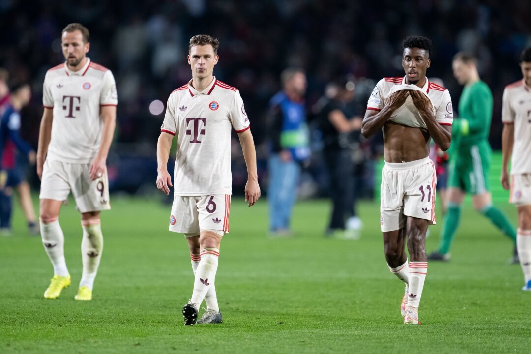 Die höchsten Niederlagen des FC Bayern in der CL - Die Bayern-Profis nach dem 1:4 in Barcelona.