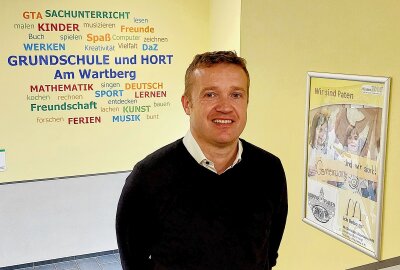 Die Klasse2000 wächst: Chrieschwitz marschiert vorne weg! - Alexander Bahl-Voigt (Mitte) hat die Patenschaft für zwei Klassen der Grundschule Am Wartberg übernommen. Foto: Karsten Repert