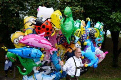 Diese Phobien gibt es wirklich - Menschen mit einer Globophobie haben Angst vor Luftballons. Das klingt für Außenstehende ziemlich amüsant. Doch leider ist es für die Betroffenen gar nicht lustig und sie meiden Situationen wie Geburtstagsfeiern oder Volksfeste, die andere Menschen mit Freude verbinden. 