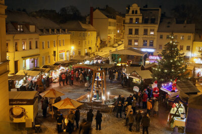 Diese Weihnachtsmärkte finden 2024 in Westsachsen statt - Wird Meerane wieder so einen schönen Weihnachtsmarkt bekommen? Foto: Andreas Kretschel/Archiv