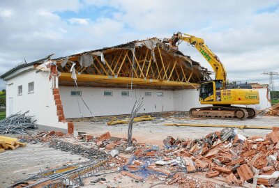 Dieser Ort im Erzgebirge bekommt einen neuen Netto-Markt - Dies waren die letzten Überreste, die vom alten Netto-Markt noch standen. Foto: Andreas Bauer