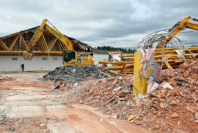 Dieser Ort im Erzgebirge bekommt einen neuen Netto-Markt - Die Arbeiten sollen bis zum Herbst dauern, im November ist die Neueröffnung geplant. Foto: Andreas Bauer