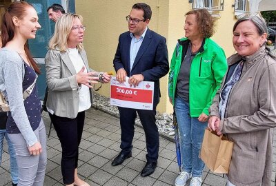 Dieser Verein im Vogtland gibt psychisch Kranken Halt und Liebe - Hier gibt's ein paar Bilder vom 21. Frühlingsfest der Paritas in Plauen. Foto: Karsten Repert