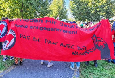 Döbeln wird bunt: Dritter Christopher Street Day - Unter den Teilnehmern sind auch Gruppierungen der Antifa. Foto: EHL Media