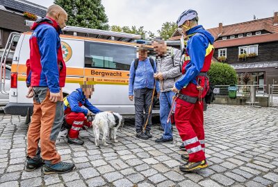 Drama in der Sächsischen Schweiz: Hund springt von Basteibrücke - Der Hund blieb glücklicherweise äußerlich unverletzt. Foto: Marko Förster