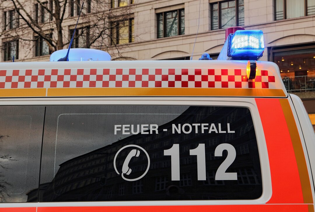 Drei Schwerverletzte: Unfall in S-Kurve bei Hartenstein - Symbolbild. Foto: Getty Images/iStockphoto/Lux_D