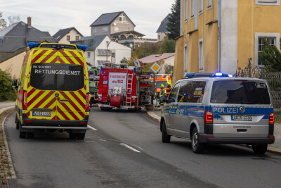 Ein Rettungshubschrauber ist vor Ort. Foto: David Rötzschke