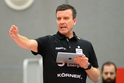 Dresdner Volleyballerinnen erfüllen Pflichtaufgabe - Die Volleyball-Frauen des Dresdner SC von Trainer Alexander Waibl stehen im Viertelfinale des DVV-Pokals. 