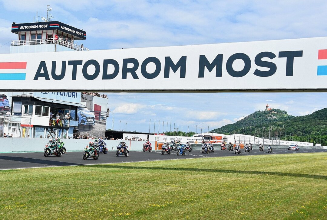 Dritter Lauf zur IDM mit starker sächsischer Beteiligung - Das Autodrom Most ist wieder eine Reise wert. Foto: Thorsten Horn