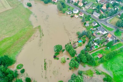 Das Fahrverhalten im Straßenverkehr sollte der Wetterlage anpasst werden. Foto: Archivbild/ Daniel Unger