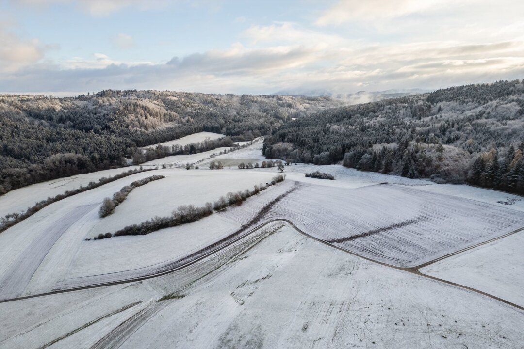 DWD warnt vor starkem Schneefall im Süden - Der DWD warnt vor starkem Schneefall.