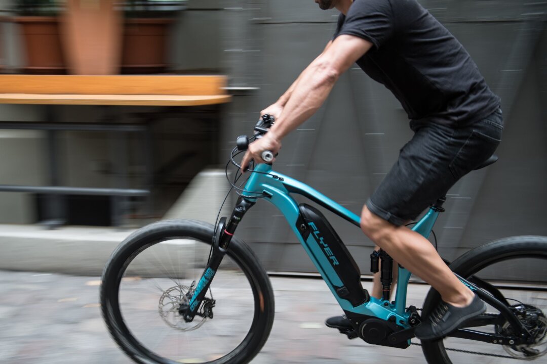 E-Mountainbikes im Trend: "Wie SUV in der Stadt" - Sieht man immer häufiger: ein E-Mountainbike in der Stadt.