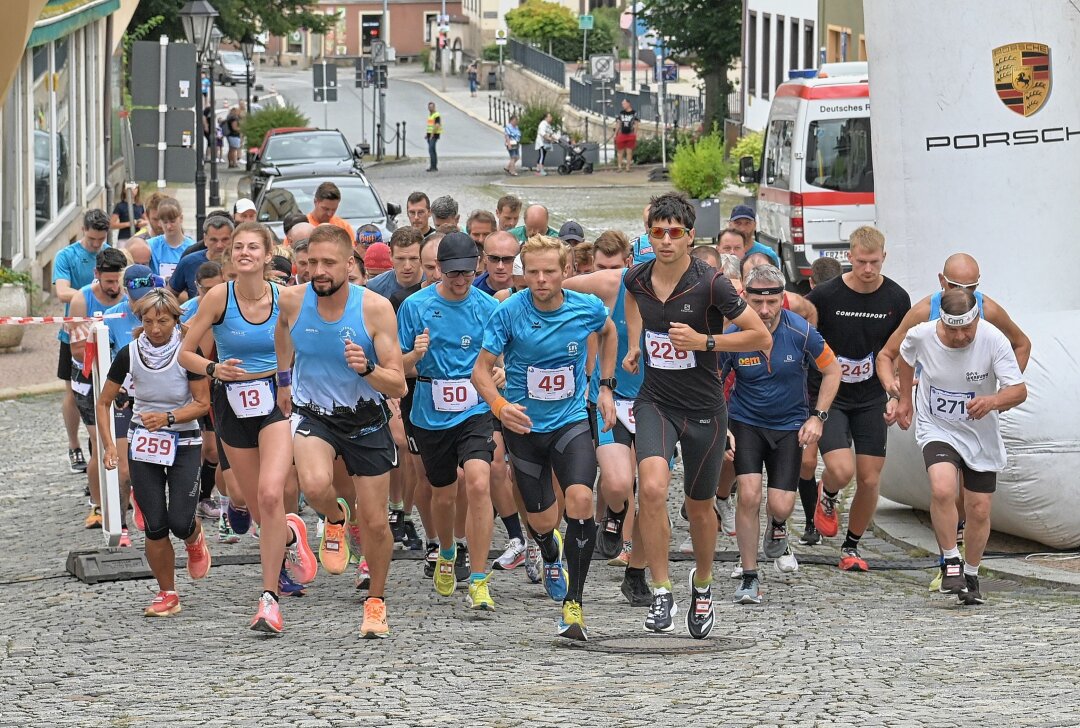 Edelweißlauf in Schwarzenberg: Teilnehmerzahl wieder knapp am Rekord - Beim Edelweißlauf hat man mit 276 Aktiven erneut am Teilnehmer-Rekord vom Vorjahr gekratzt. Foto: Ramona Schwabe