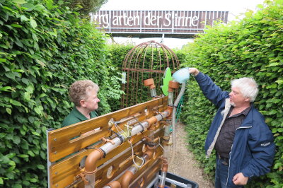 Ein Ort der Sinne: Der Irrgarten in Kohren-Sahlis mit Escape Room und Matschanlage - Jörg und Karola Günther betreiben seit 2006 den Irrgarten der Sinne in Kohren-Sahlis und verkörpern mit ihrem Motto "Machen!" eine Philosophie der Tatkraft und Kreativität. 