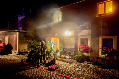 Einsatz für die Feuerwehr: Kellerbrand in Lauter - Eine Heizgasanlage hat gebrannt. 