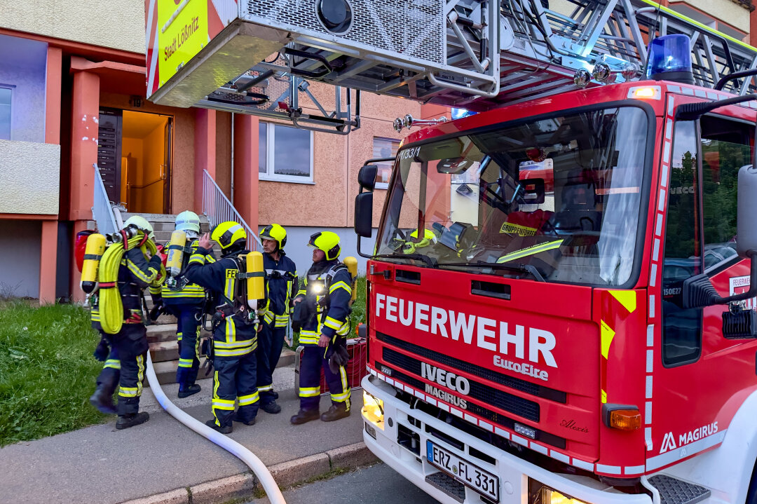 Einsatzalarm in Lößnitz: Feuerwehren eilen zu vermeintlichem Kellerbrand - 