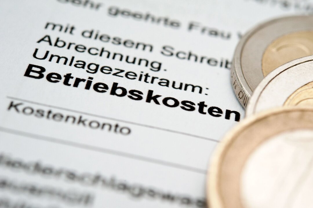 Einwände gegen Betriebskostenabrechnung? Frist beachten! - Rechtzeitig abgerechnet, oder nicht? Vermieter haben zur Erstellung der Betriebskostenabrechnung nach Ablauf des Abrechnungszeitraums höchstens zwölf Monate Zeit.