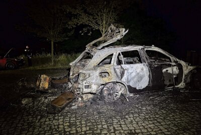 Elf brennende Autos in zwei Monaten: Sind in dieser sächsischen Kleinstadt Brandstifter am Werk? - In Kamenz steigt die Anzahl brennender Autos weiterhin. Foto: xcitepress