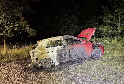 Elf brennende Autos in zwei Monaten: Sind in dieser sächsischen Kleinstadt Brandstifter am Werk? - In Kamenz steigt die Anzahl brennender Autos weiterhin. Foto: xcitepress