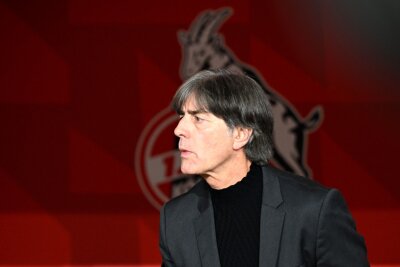 Emotionaler Poldi-Abschied - Löw schwärmt - Großer Poldi-Fans: Der einstige Bundestrainer Joachim Löw