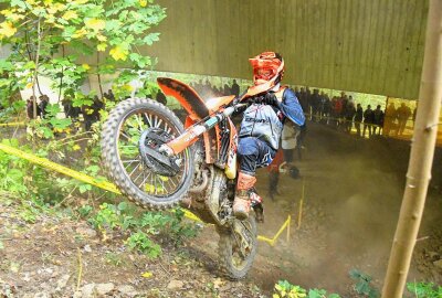 Enduro "Rund um Zschopau" bittet zum Tanz - Auch "Under the Bridge" wird es wieder heiß hergehen. Foto: Thorsten Horn