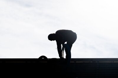 Energetische Sanierung: Mit präzisem Plan und Beratung zum Erfolg - Dämmstoffe wirken in beide Richtungen: Im Winter halten sie die Wärme im Haus, im Sommer verhindern sie, dass die Hitze eindringt.