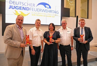 Eröffnung des Deutschen Jugendfeuerwehrtages - Am Freitagabend fand zunächst ein Empfang des Dresdner Oberbürgermeisters Dirk Hilbert im Verkehrsmuseum statt.