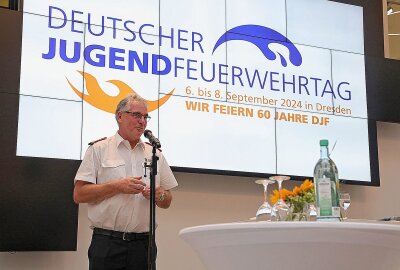 Eröffnung des Deutschen Jugendfeuerwehrtages - Am Sonntag steigt dann der große Bundeswettbewerb der Jugendfeuerwehren im Heinz-Steyer-Stadion. 