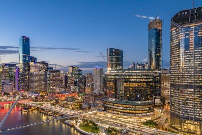 Erste Eröffnung in Brisbanes neuem Lifestyle-Viertel - Brisbane eröffnet das neue Entertainment-Viertel Queen's Wharf: Mit dem Herzstück "The Star" und einem beeindruckenden Sky Deck will die Stadt voraussichtlich 1,4 Millionen zusätzliche Besucher anziehen.