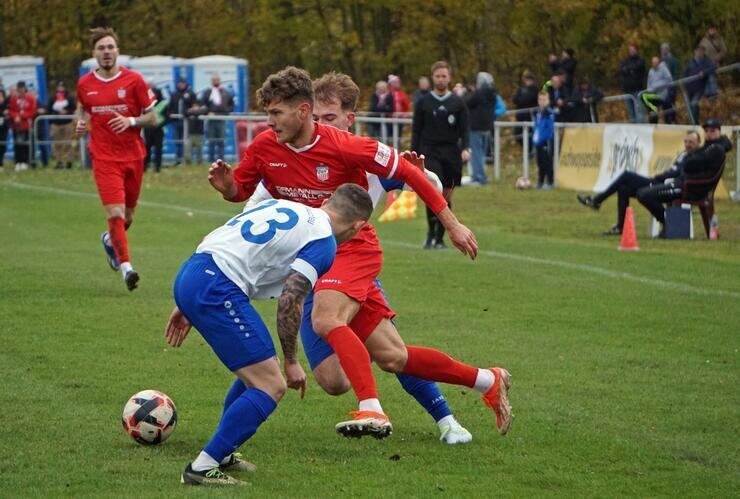 Erste Schwäne-Spiel nach Sachsenpokal-Schock - Für den FSV Zwickau geht es nach dem blamablen Aus im „Wernesgrüner Sachsenpokal“ in der Regionalliga-Nordost am Sonntag gegen die BSG Chemie Leipzig weiter.