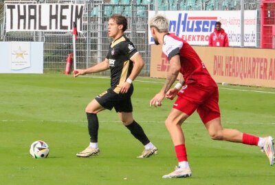 Erzgebirge Aue muss Niederlage bei Viktoria Köln einstecken - Mika Clausen sorgte nach seiner Einwechslung für Belebung im Auer Offensivspiel. Foto: Alexander Gerber