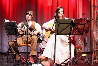 Erzgebirgisches Wort 2024 ist gekürt - Luise und Peter setzen mit ihren Songs auch in Hochdeutsch Akzente. Foto: Ilka Ruck