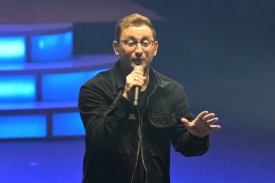 "Erzgebürger": Verdiente Persönlichkeiten im Erzgebirge feierlich geehrt - Bei der Gala aufgetreten ist unter anderem "The Voice of Germany"-Gewinner Samuel Rösch. 