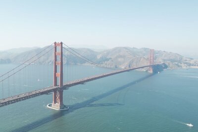 "Es gibt schon eine extreme Spaltung in der Gesellschaft": Was TV-Abenteurer Samuel Häde in den USA erlebt hat - Nach 8.500 Kilometern am Ziel der Reise: die Golden Gate Bridge in San Francisco.