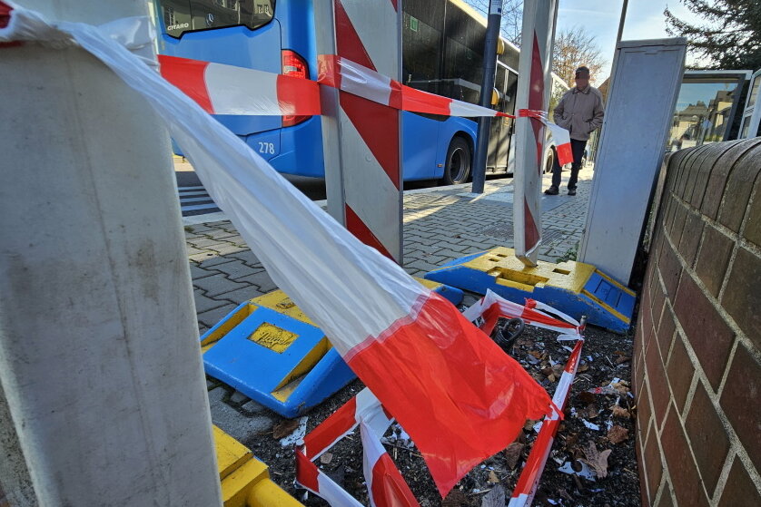 Dienstagnacht wurde in Chemnitz ein Fahrkartenautomat gesprengt. Foto: Harry Härtel