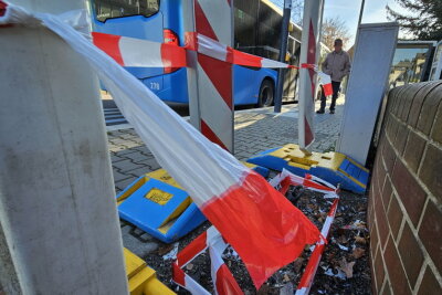 Dienstagnacht wurde in Chemnitz ein Fahrkartenautomat gesprengt. Foto: Harry Härtel