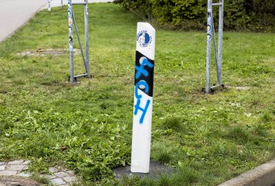 FC Hansa Rostock-Fans im Verdacht: Vandalismus und Brandstiftung auf A72-Parkplatz - Hansa-Fans haben mutmaßlich eine Raststätte verunstaltet. Foto: Bernd März