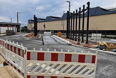 Fernbusterminal in Chemnitz nimmt Gestalt an - Die Kosten für das Terminal liegen bei knapp drei Millionen Euro. Foto: Harry Härtel