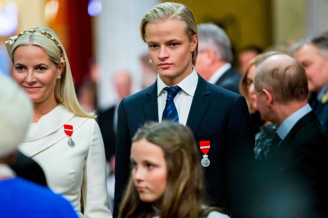 Festnahme, neue Vorwürfe - Prinzessinnensohn in Bedrängnis - Zum dritten Mal festgenommen: Mette-Marits Sohn Marius Borg Høiby - hier ein Foto aus dem Jahr 2015.