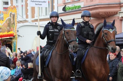 Eindrücke vom Festumzug und der Innenstadt. Foto: Andrea Funke 